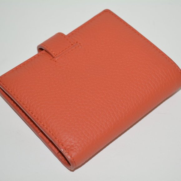 NWT BURBERRY  SOFT LEATHER LAKESIDE BI - FOLD WALLET - Picture 6 of 9